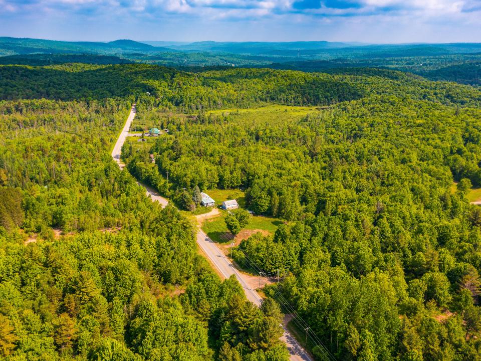 933 935 Oswegatchie Trail Rd-14