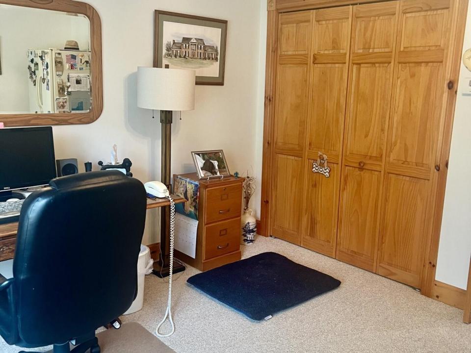 bedroom4/office/mainfloor