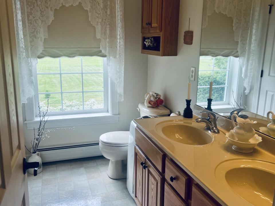 2nd floor bath