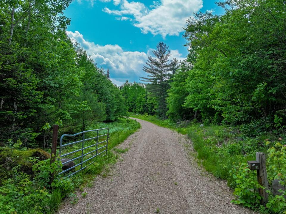 DJI_20250611143409_0742_D-3 (Copy) DJI_20250611143409_0742_D-3 (Copy)