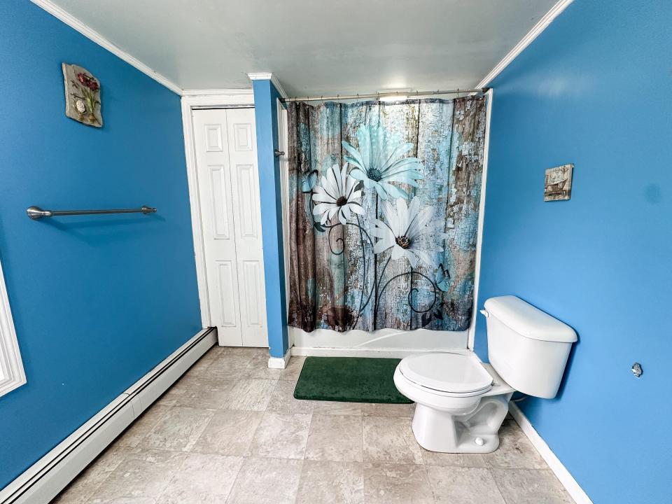 Upstairs Bath