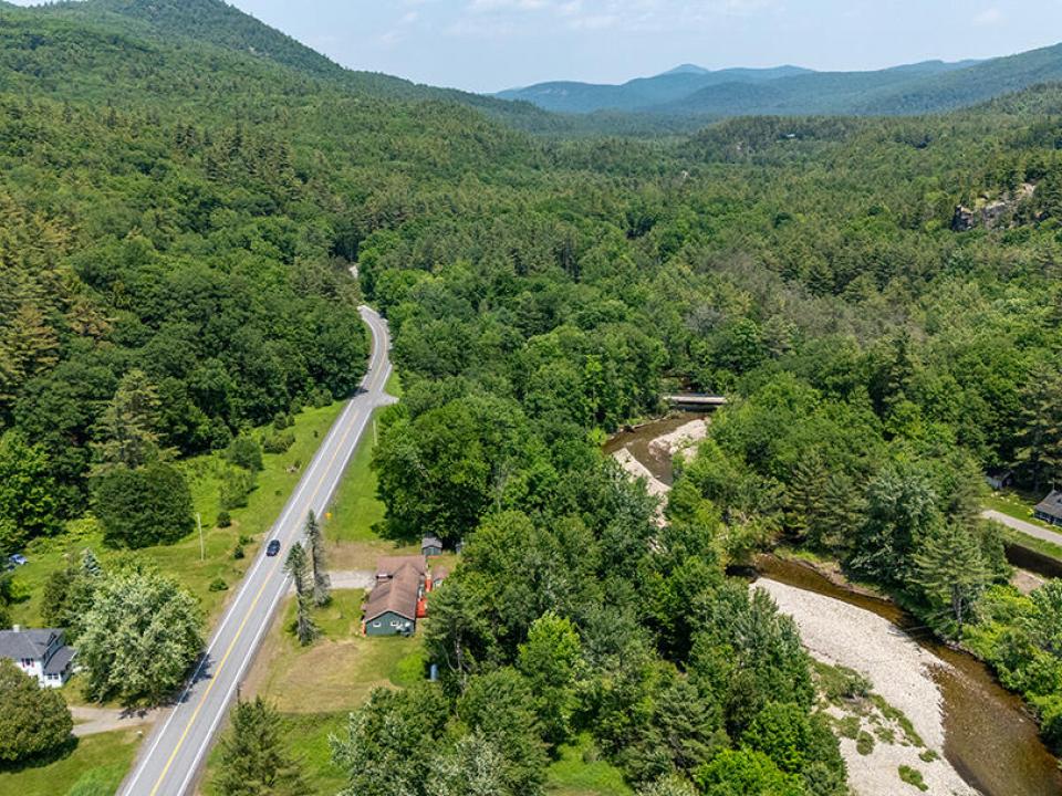 RanchInNewRussia_A_Property_Side_R