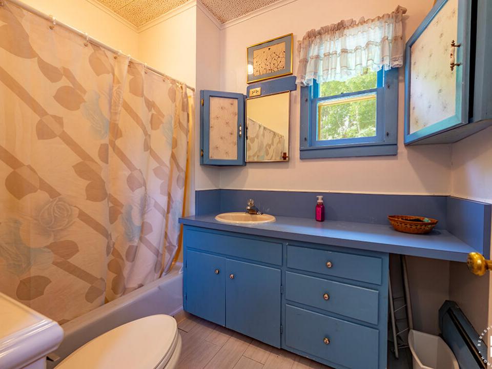 RanchInNewRussia_Bathroom1