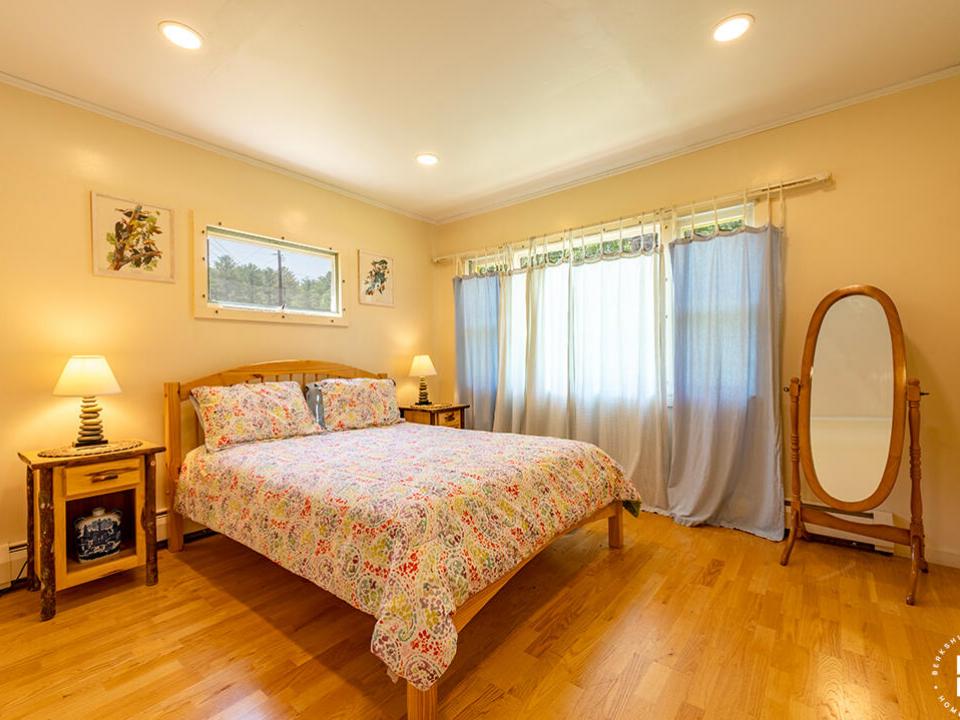 RanchInNewRussia_Bedroom1