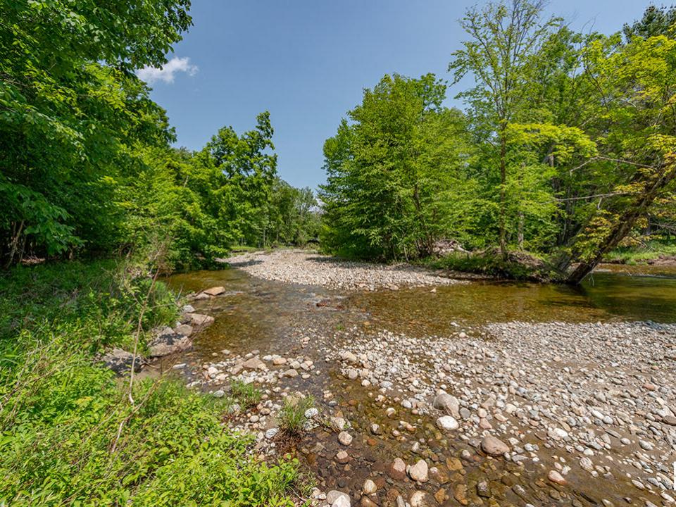 RanchInNewRussia_BoquetRiver_L RanchInNewRussia_BoquetRiver_L