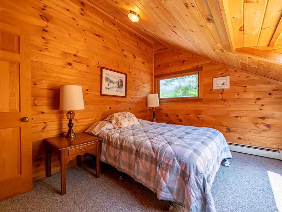HomeOnJacksonRoadInKeene_Bedroom2