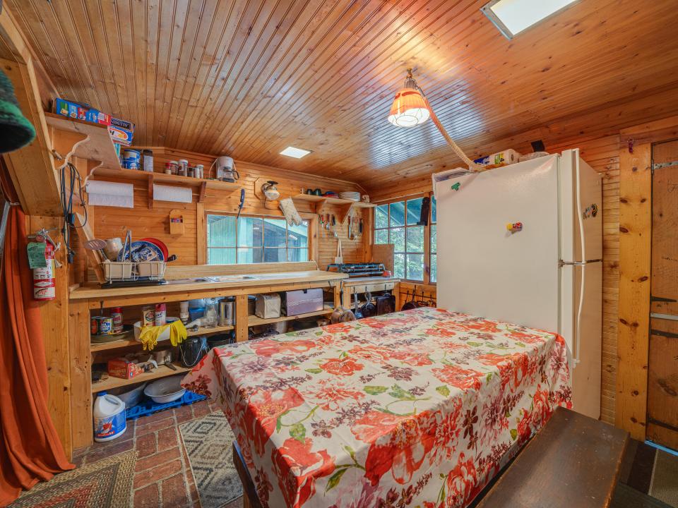 196 - 200 Beecher Park Way-103
