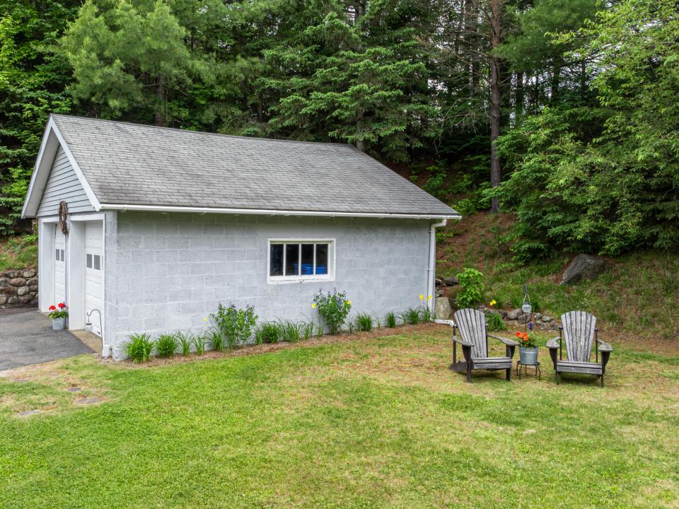 242 Hurley Ave LP-22