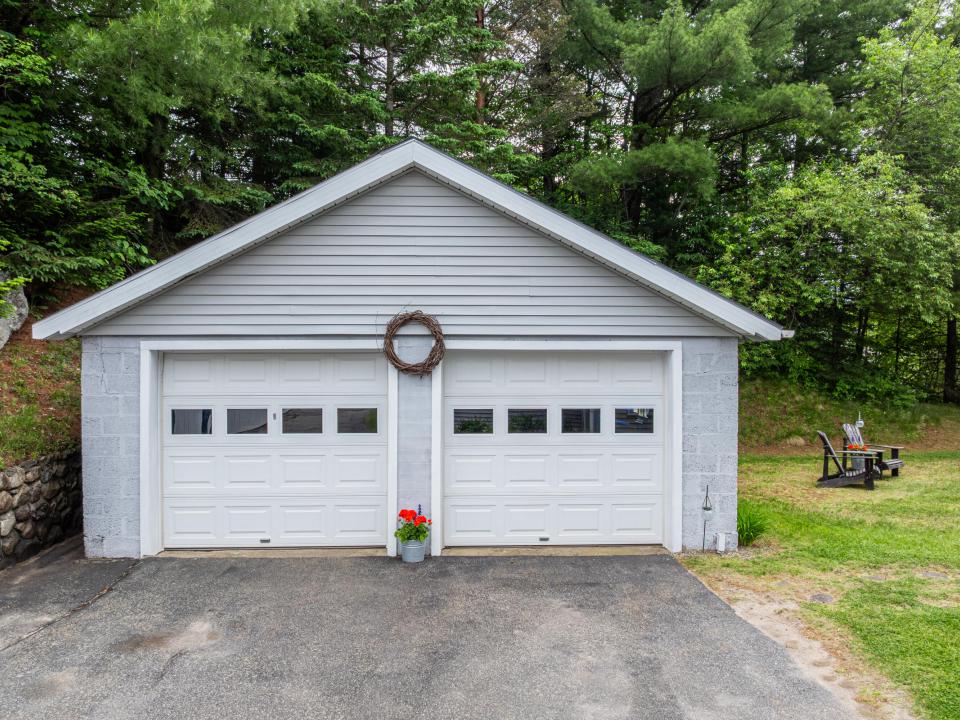 242 Hurley Ave LP-23