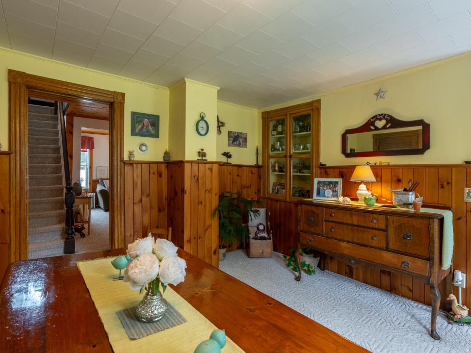 242 Hurley Ave LP-35