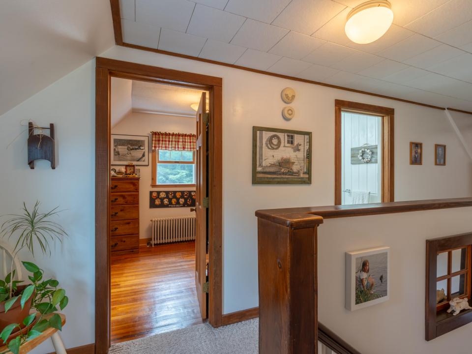 242 Hurley Ave LP-53