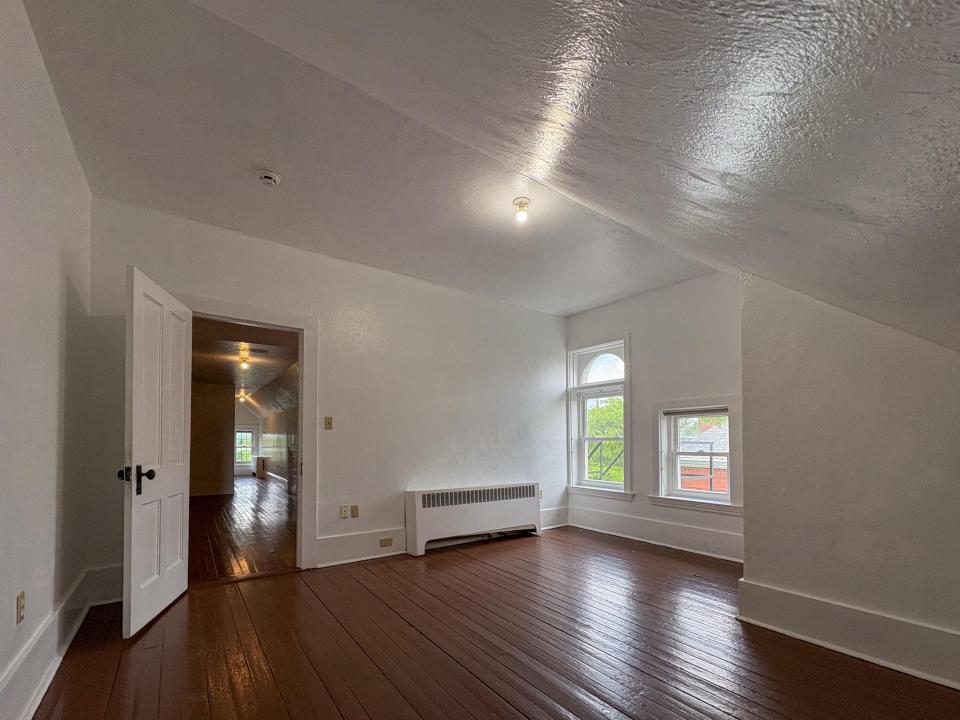 3rd floor room