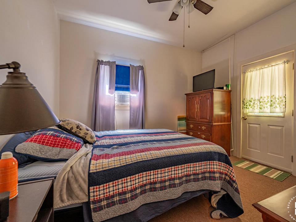 MultifamilyHomeInBloomingdale_2_Bedroom