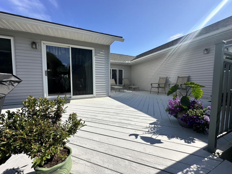 Deck