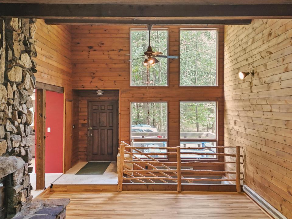 Expansive windows