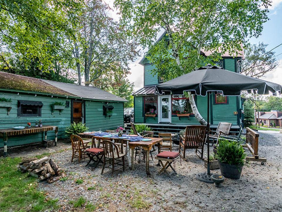 GreenHeron_Back_Sitting_Area