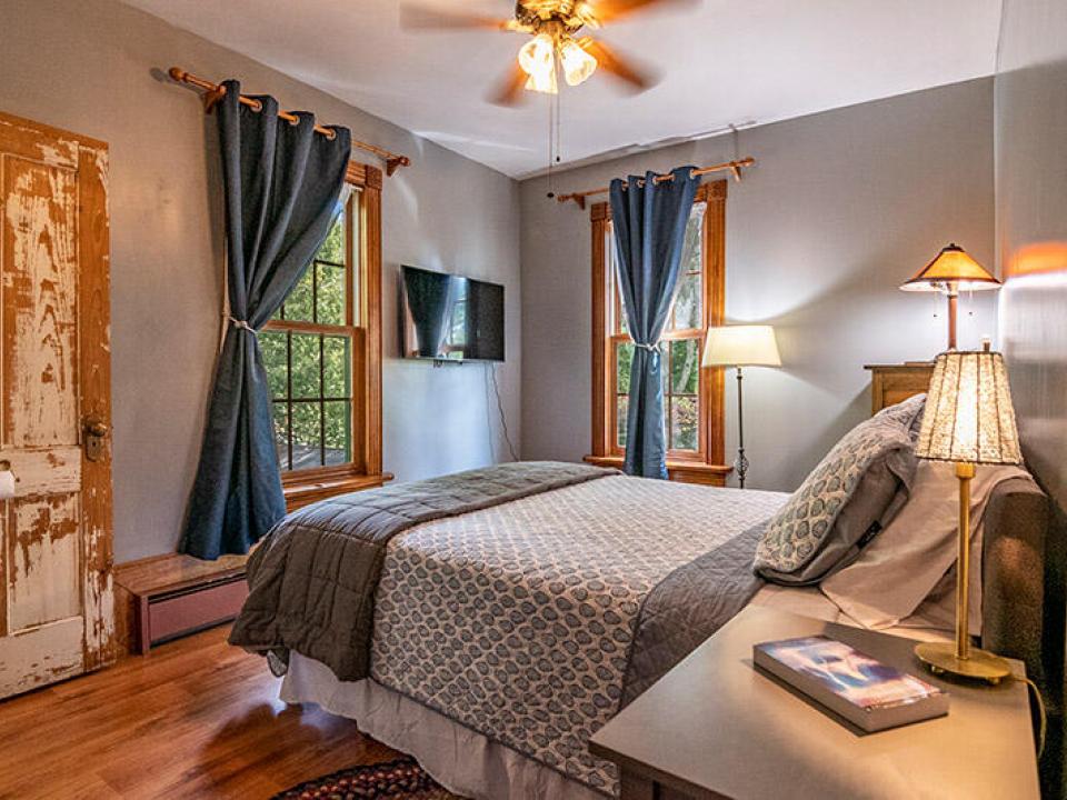 GreenHeron_Bedroom3_Bayview