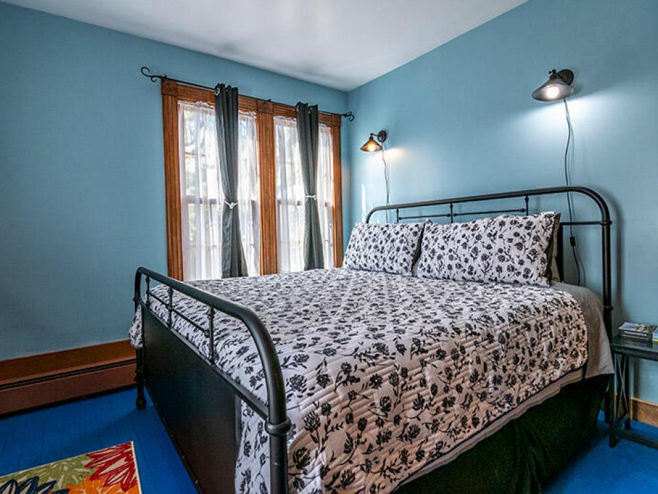 GreenHeron_Bedroom5_FawnRidge_Bed