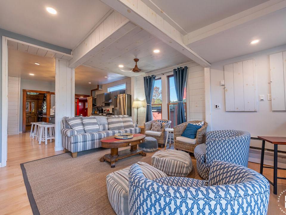 BeaverChalet_Fall25_LR_From_Entry