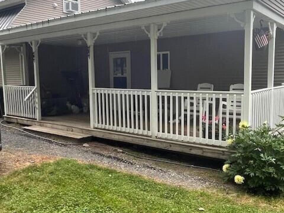 Side porch
