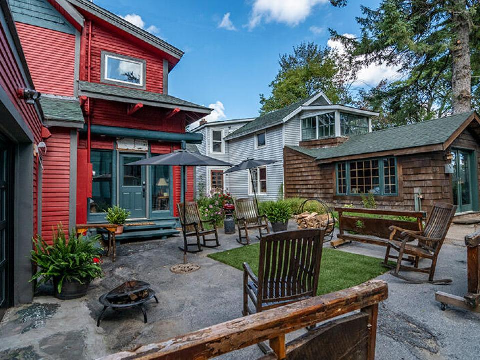 RedHeron_Patio