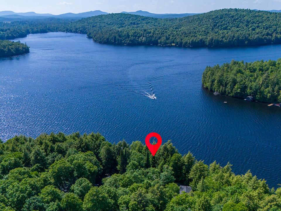 AdkCompoundOnUpperSaranac_A_Property_RS_