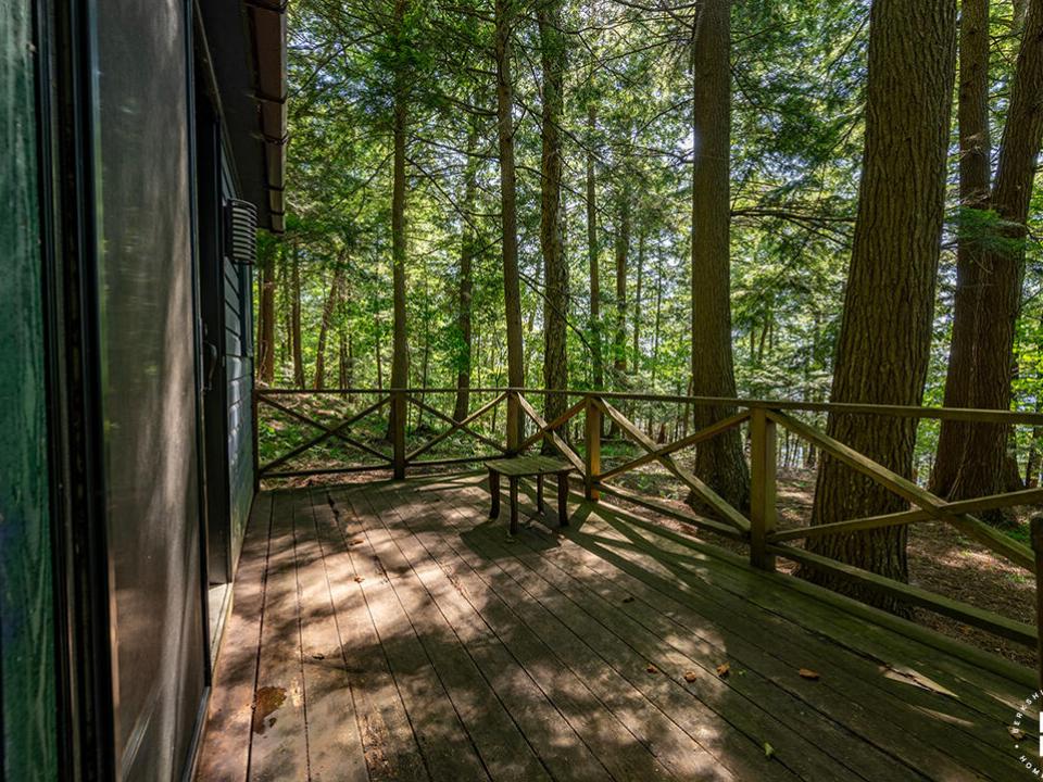 AdkCompoundOnUpperSaranac_AC_Deck