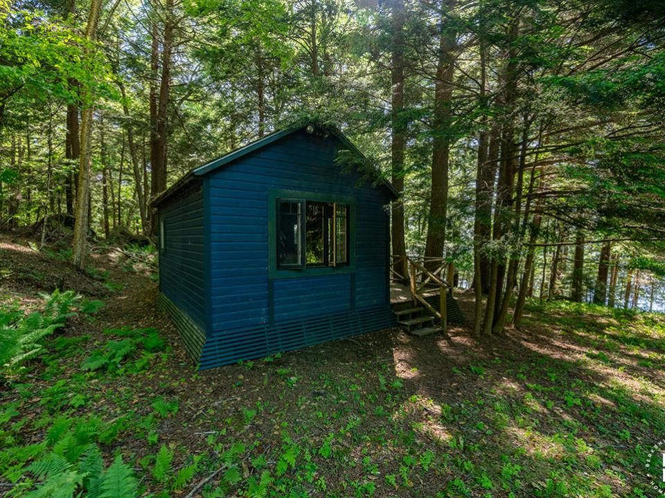 AdkCompoundOnUpperSaranac_AC_Exterior