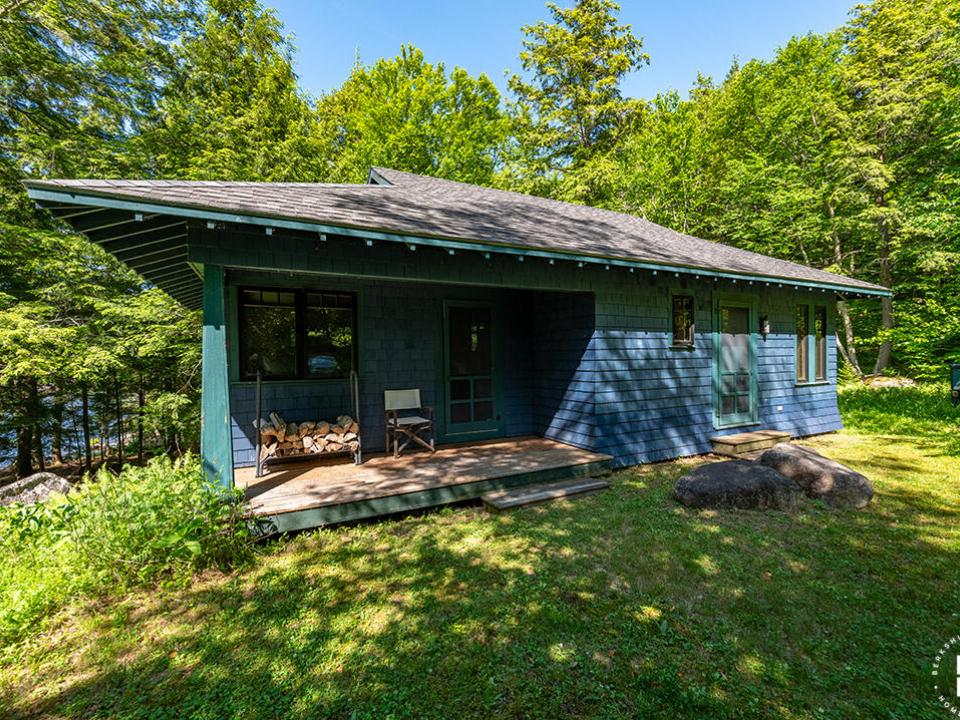 AdkCompoundOnUpperSaranac_GC_Exterior