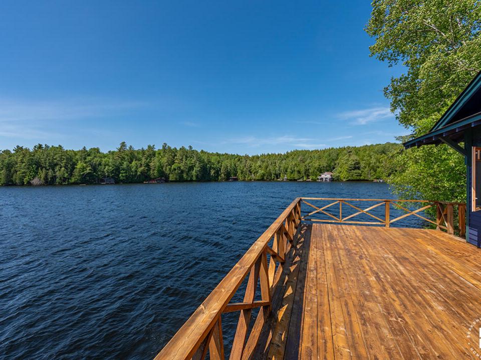 AdkCompoundOnUpperSaranac_MH_Deck_LS_Vie