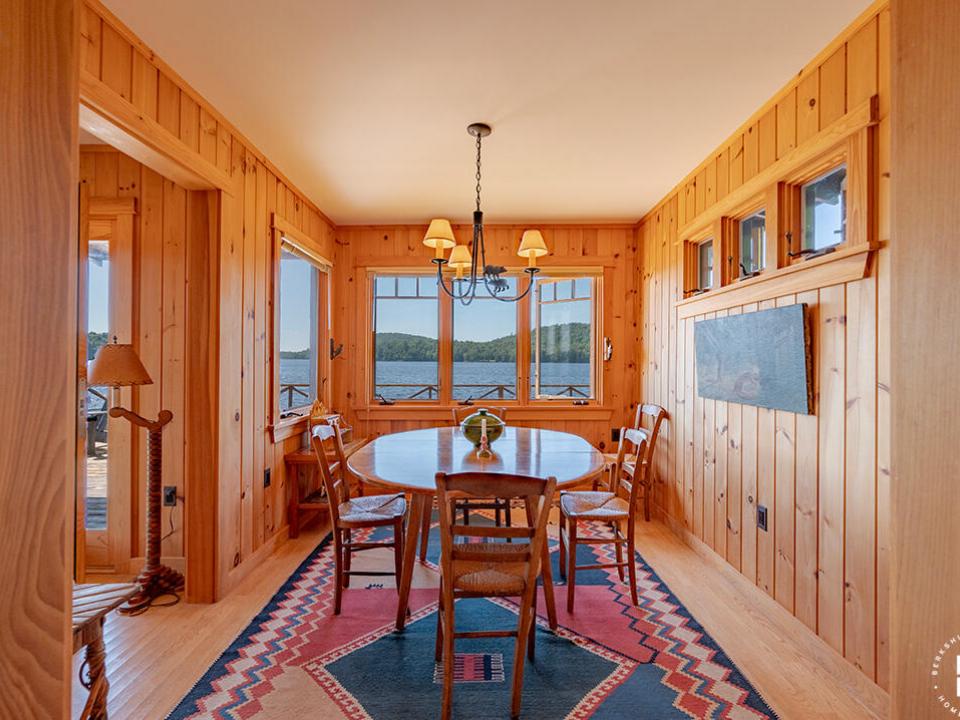 AdkCompoundOnUpperSaranac_MH_DR_From_Kit