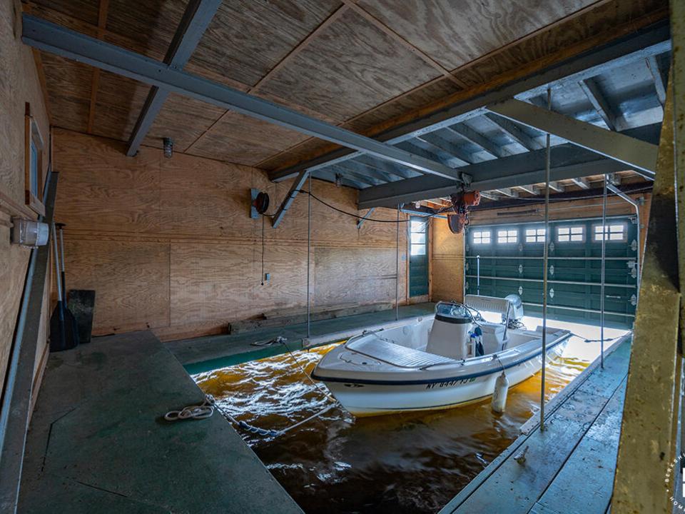 AdkCompoundOnUpperSaranac_MH_Slip1