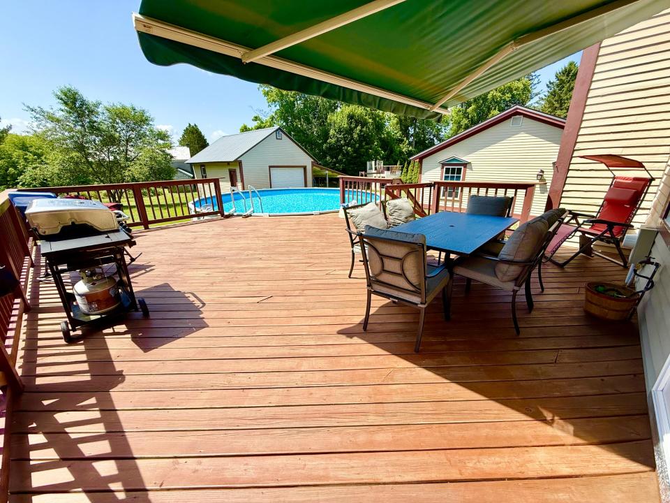 Deck