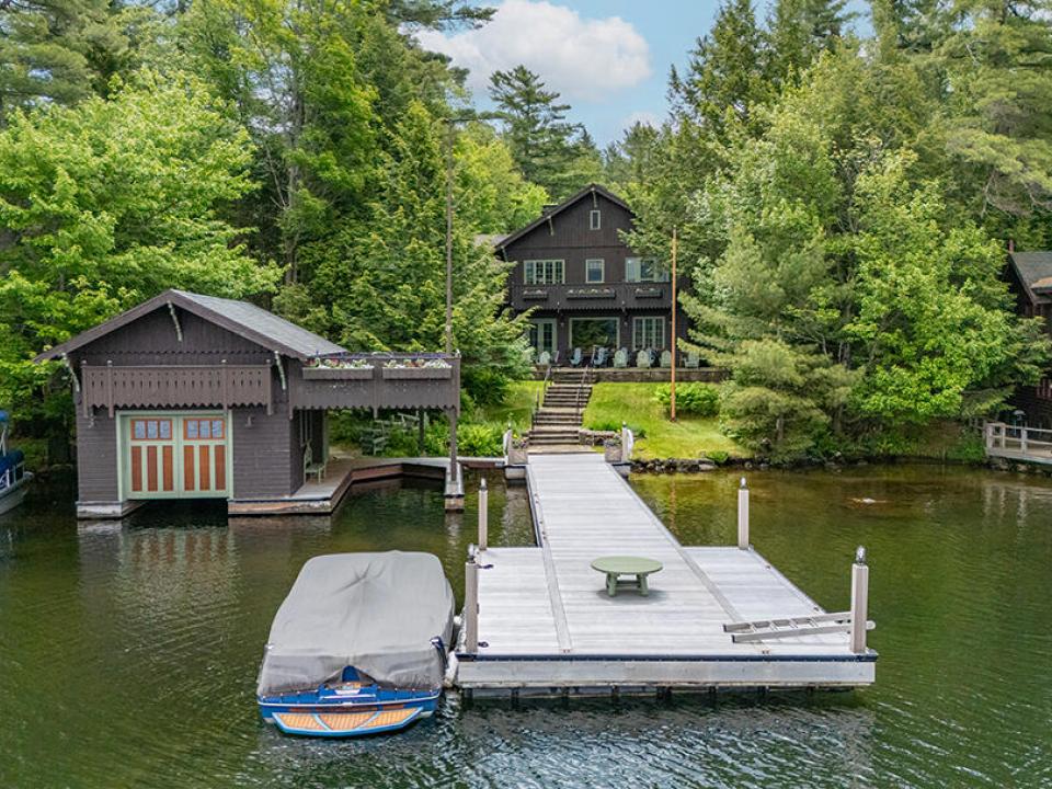 AdirondackHomeOnVictorHerbert_A_Exterior