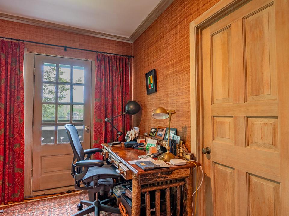 AdirondackHomeOnVictorHerbert_Bedroom3_O