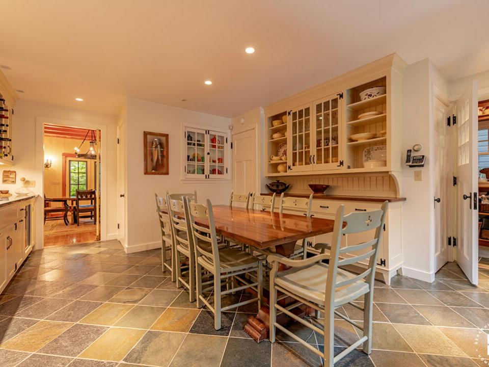 AdirondackHomeOnVictorHerbert_BreakfastT