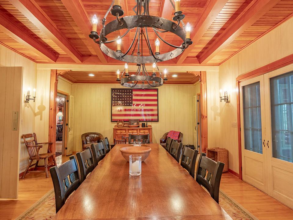 AdirondackHomeOnVictorHerbert_DiningRoom