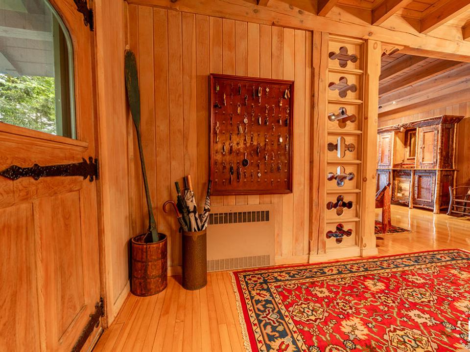 AdirondackHomeOnVictorHerbert_Entry