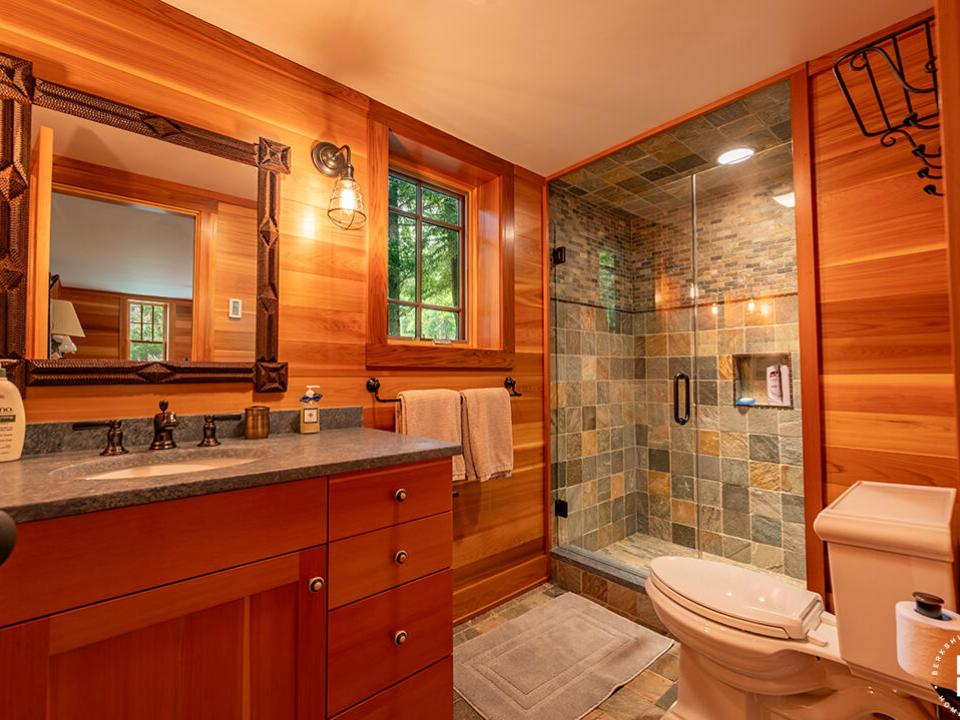 AdirondackHomeOnVictorHerbert_GC_Bathroo