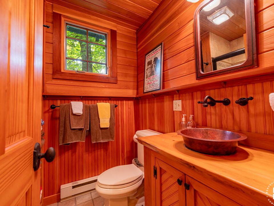 AdirondackHomeOnVictorHerbert_GC_Bathroo