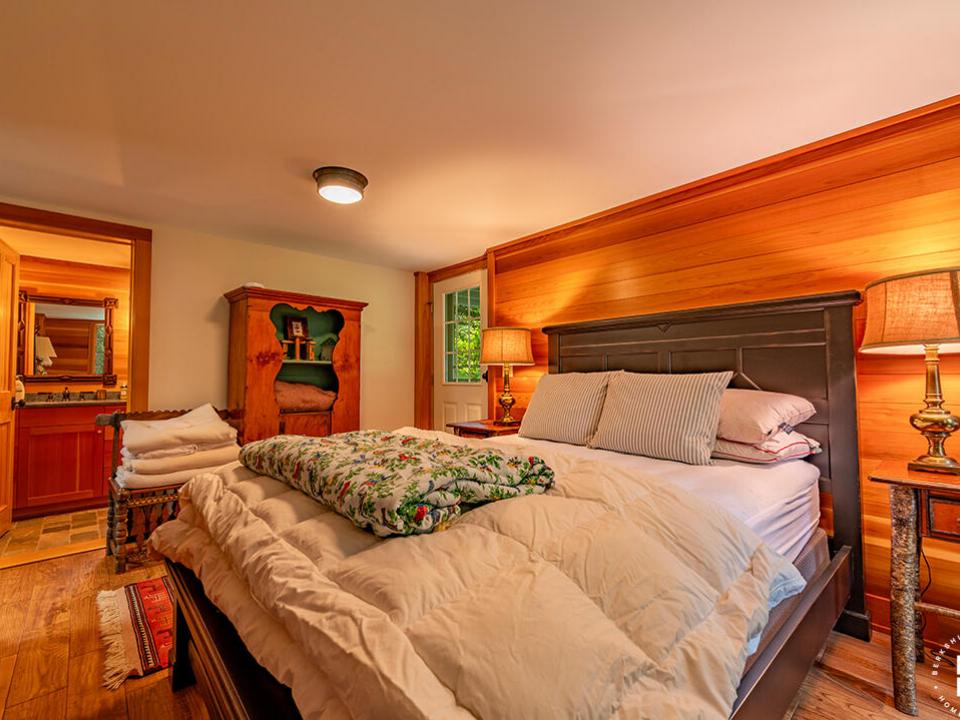 AdirondackHomeOnVictorHerbert_GC_Bedroom