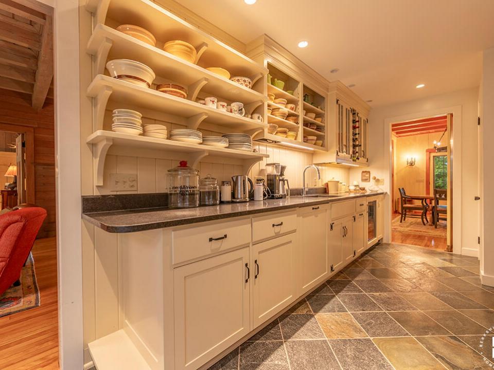 AdirondackHomeOnVictorHerbert_Kitchen_St