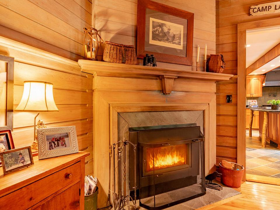 AdirondackHomeOnVictorHerbert_Lounge_Fir