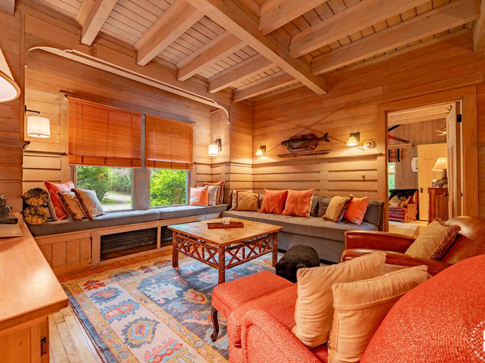 AdirondackHomeOnVictorHerbert_Lounge_Fro