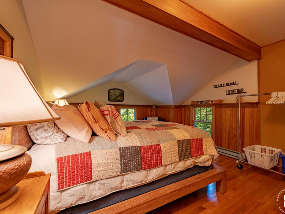 AdkHomeOnLakePlacid_GC_Bedroom2_Doorway