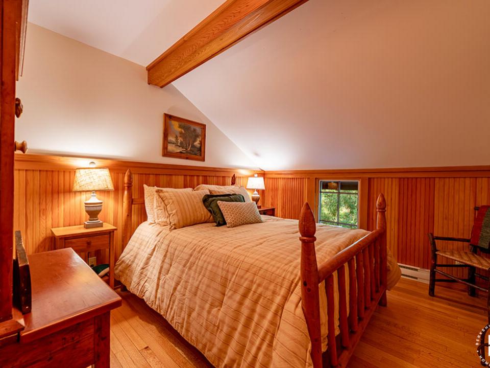 AdkHomeOnLakePlacid_GC_Bedroom5
