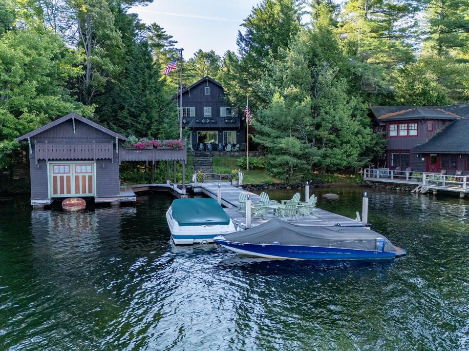 AdkHomeOnLP_A_Exterior_Dock_L