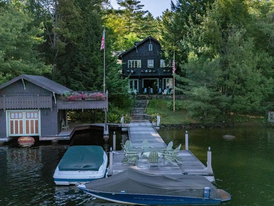 AdkHomeOnLP_A_Exterior_Dock_SQ