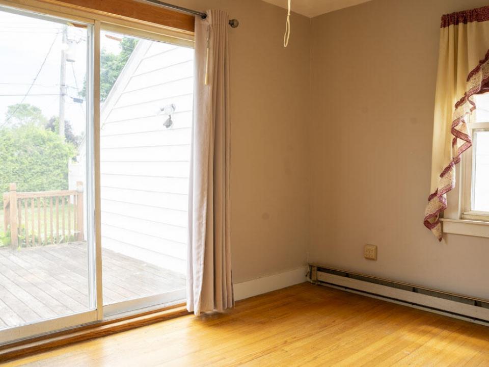 Bedroom or Dining