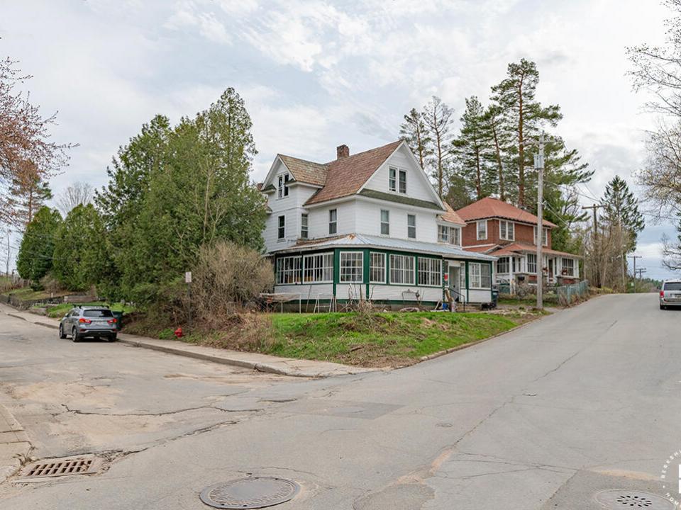 SaranacLakeMultifamilyOnHelen_Exterior